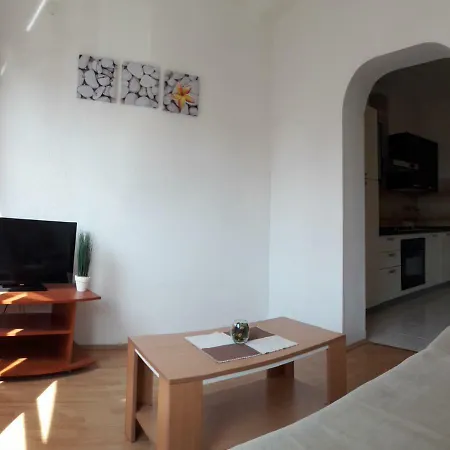 Nina Apartment *