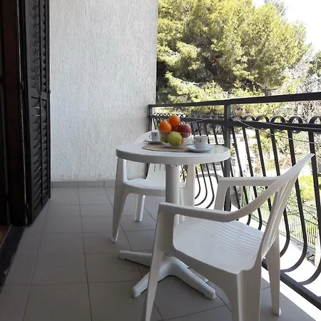 Apartment Nina *
