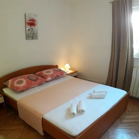 Apartment Nina *