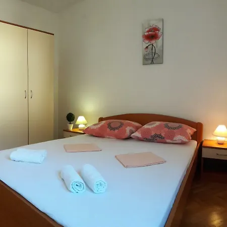 Apartment Nina *